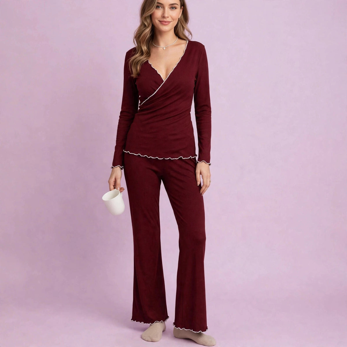 V-Neck Curling Women's Pajamas Set